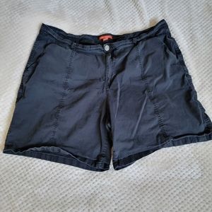 Joe Fresh, Black woman's shorts, 22W